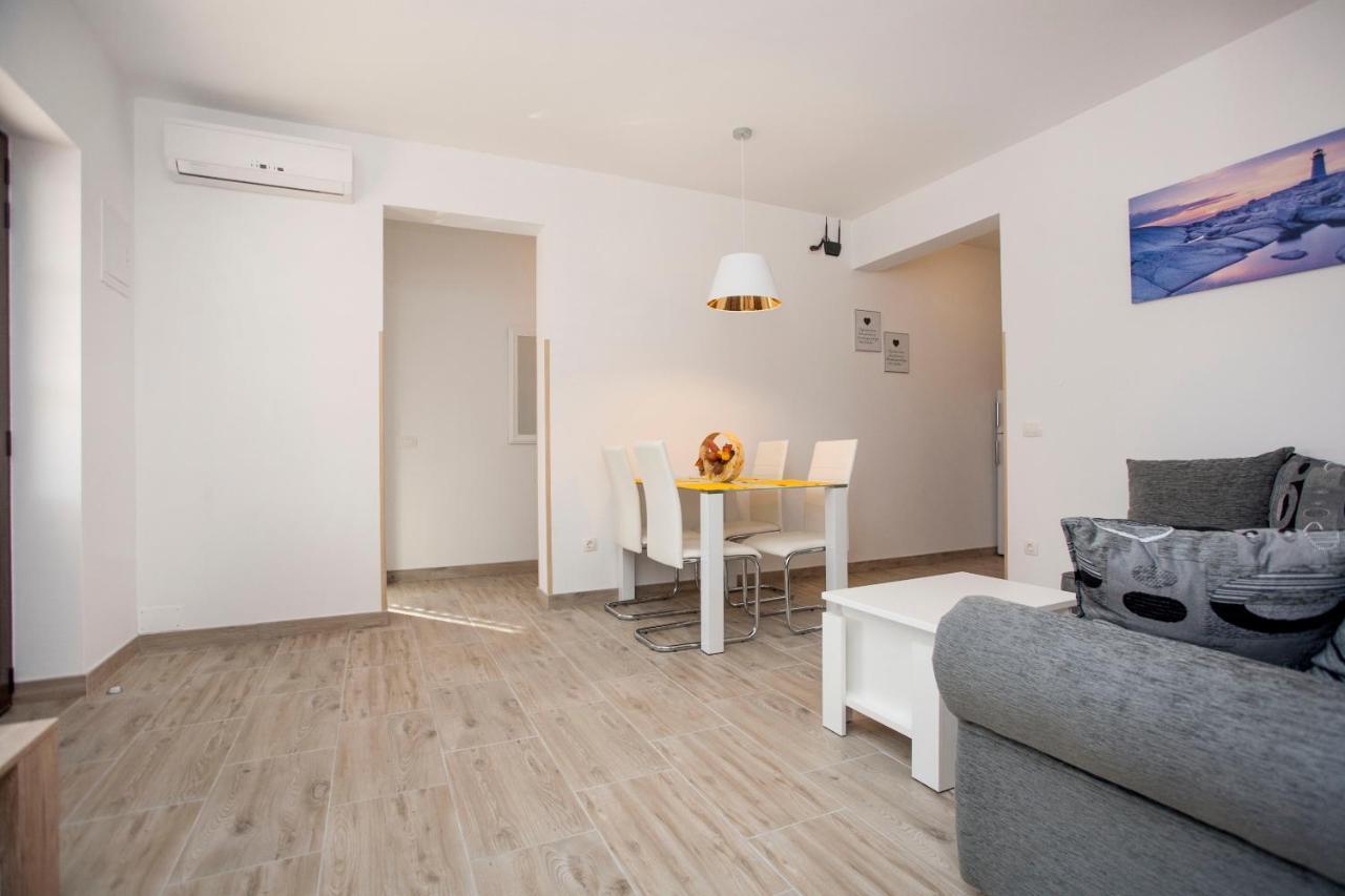 Apartmani Dragica Rovinj Exteriör bild