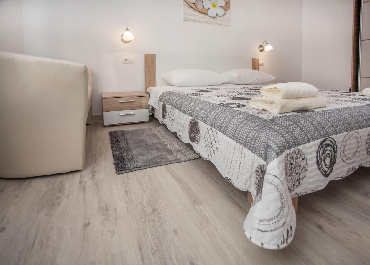 Apartmani Dragica Rovinj Exteriör bild