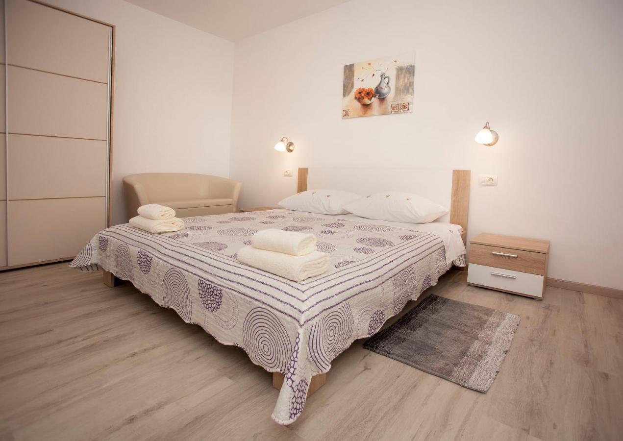 Apartmani Dragica Rovinj Exteriör bild